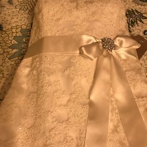 Maggie Sottero Wedding Dress